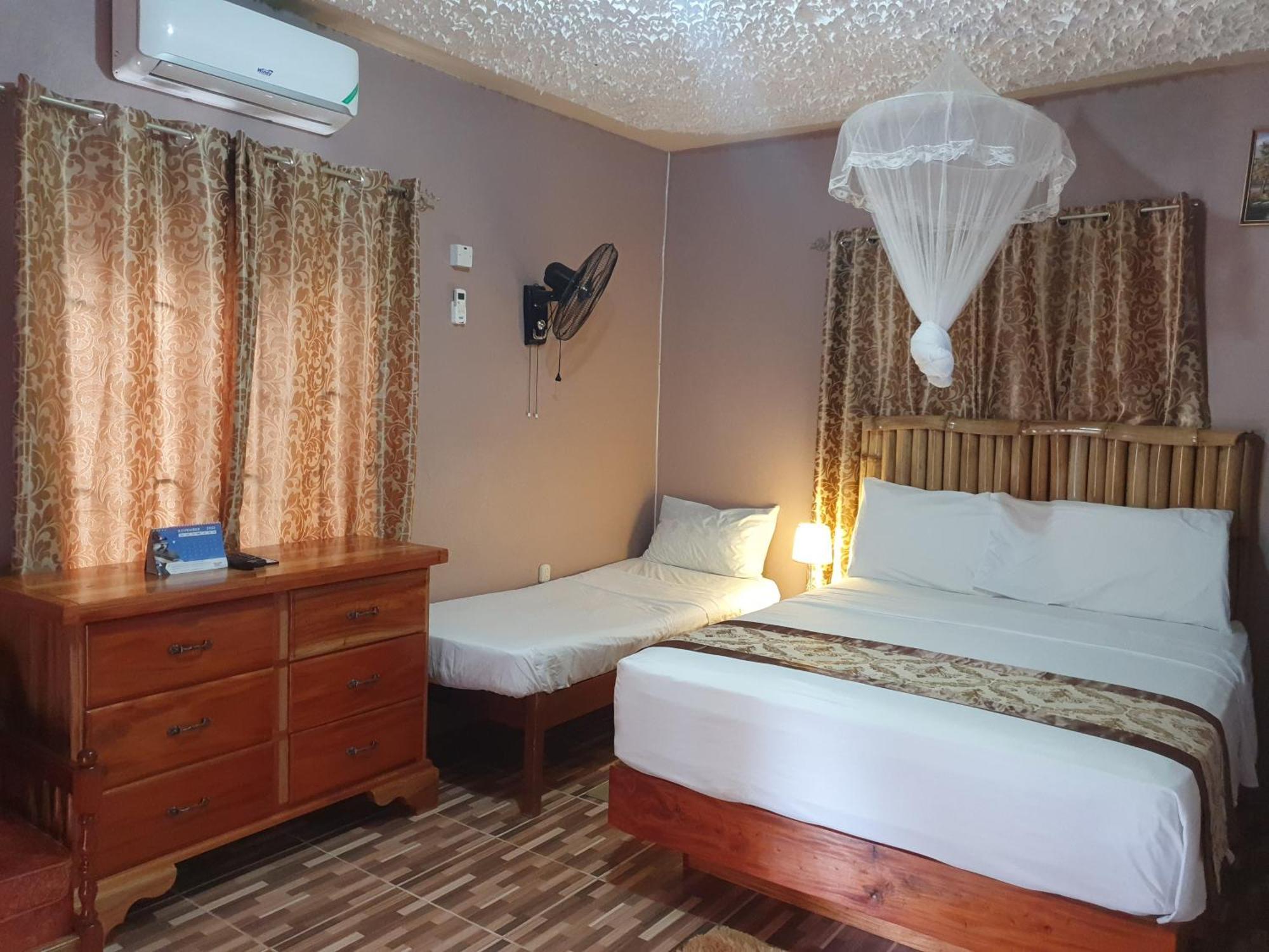 Mesmerize Guest House Port Antonio Room photo